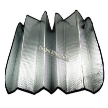 Chắn nắng kính trước, kính sau xe hơi