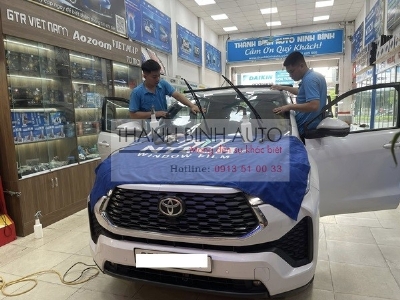Dán phim cách nhiệt cho xe Toyota Innova 2026