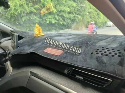 Thảm chống nắng taplo cho xe PEUGEOT 5008 2022