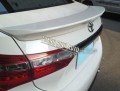 Đuôi gió xe Toyota Altis 2015