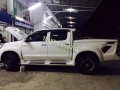 Body TOYOTA HILUX