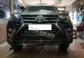 Viền xi có chữ nắp capo Toyota Fortuner 2017