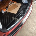 Ốp chống trầy cốp sau trong + ngoài mẫu Titan HONDA HR-V 2019