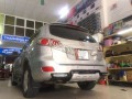 Ép biển số, ốp biển số có cờ Việt nam cho xe SANTAFE