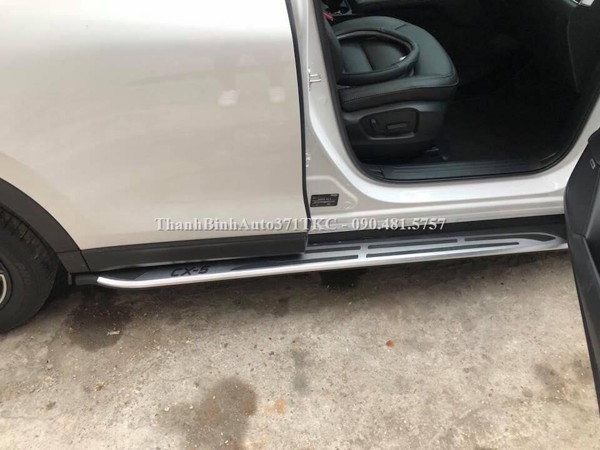 Bậc lên xuống, bệ bước MAZDA CX5 2018 có chữ