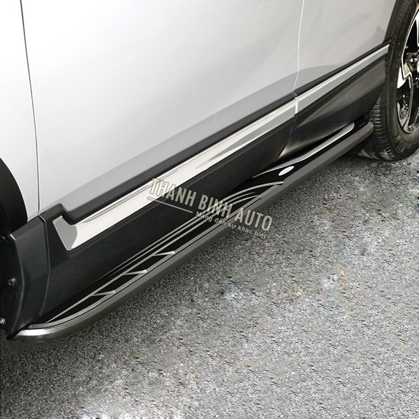 Bậc lên xuống, bệ bước Mitsubishi Outlander 2018