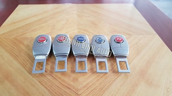 Cài tắt tiếng kêu dây bảo hiểm 2 trong 1