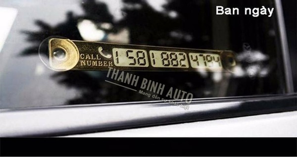 Thẻ gắn số điện thoại lên kính lái ô tô khi đỗ xe