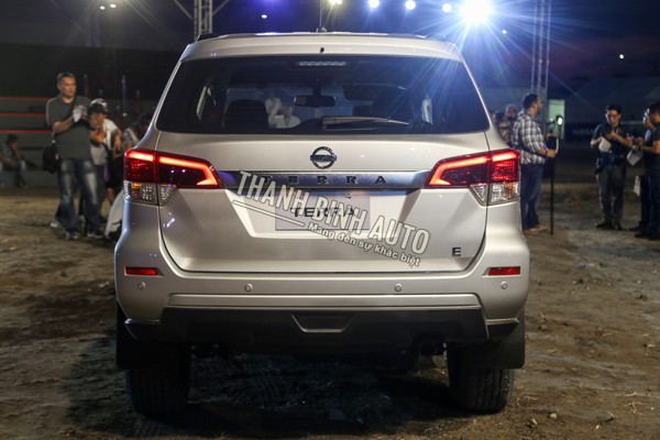 Đồ chơi, đồ trang trí, phụ kiện độ xe Nissan Terra