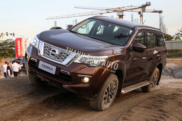 Đồ chơi, đồ trang trí, phụ kiện độ xe Nissan Terra
