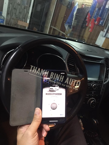 Mykey - khoá thông minh điều khiển ô tô bằng điện thoại cho Hyundai Santafe 2015