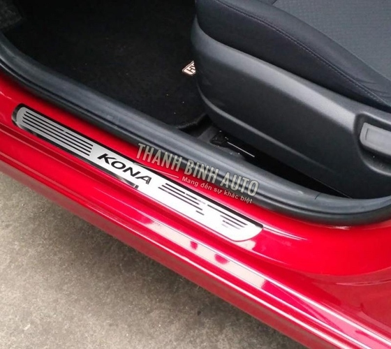Ốp bậc cửa ngoài không đèn HYUNDAI KONA 2018