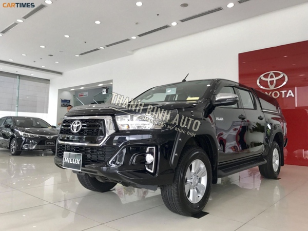 Đồ chơi, đồ trang trí, phụ kiện độ xe Toyota Hilux 2018 2019