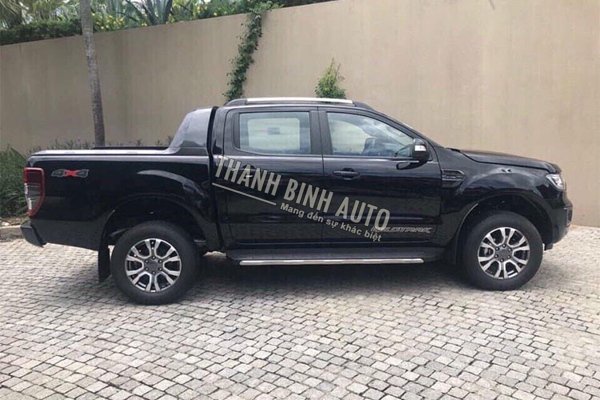 Đồ chơi, đồ trang trí, phụ kiện độ xe Ford Ranger 2019