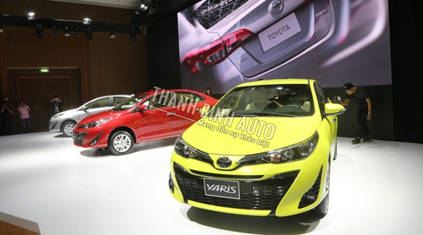 Đồ chơi, đồ trang trí, phụ kiện độ xe YARIS 2019