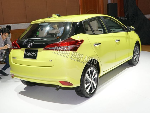 Đồ chơi, đồ trang trí, phụ kiện độ xe YARIS 2019