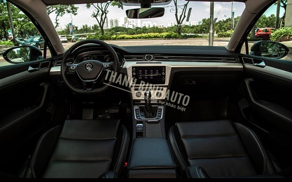 Đồ chơi, đồ trang trí, phụ kiện độ xe Volkswagen Passat BlueMotion Comfort 2018
