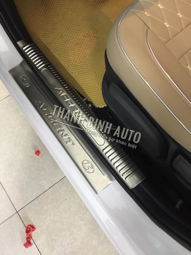 Ốp bậc cửa trong + ngoài Hyundai Accent 2018 m1808