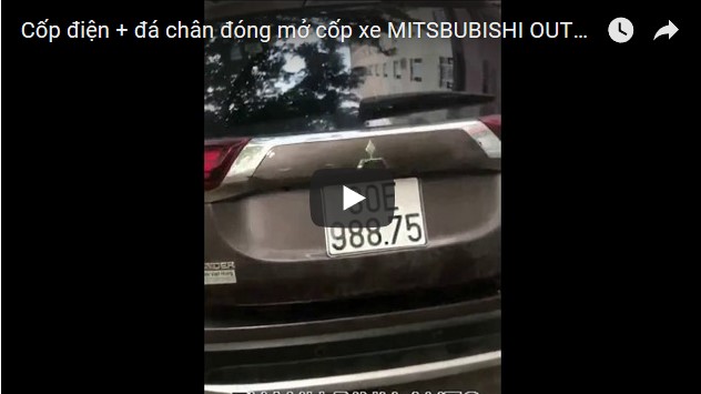 Video Cốp điện + đá chân đóng mở cốp xe MITSBUBISHI OUTLANDER 2018 m1808