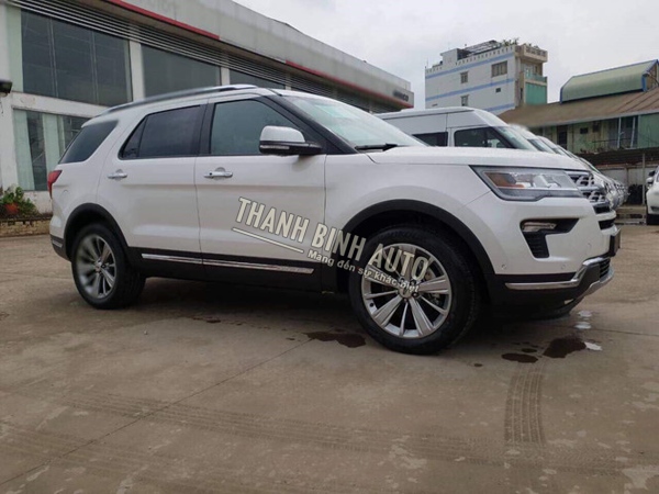 Đồ chơi, đồ trang trí, phụ kiện độ xe Ford Explorer 2018 2019