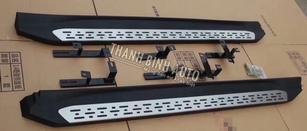 Bậc lên xuống, bệ bước chấm bi TOYOTA HIGHLANDER 2009 2015