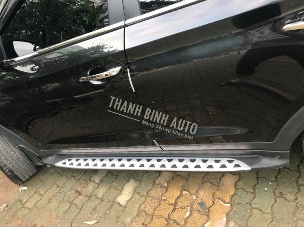 Bậc lên xuống, bệ bước Hyundai Tucson 2018 m1810