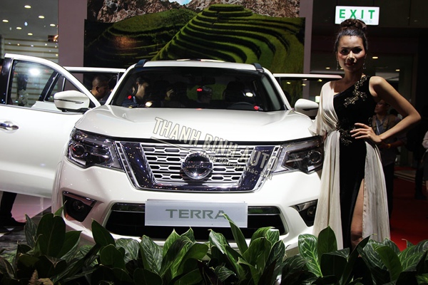 Đồ chơi, đồ trang trí, phụ kiện độ xe Nissan Terra