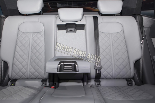 Đồ chơi, đồ trang trí, phụ kiện độ xe Audi Q8