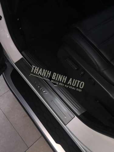 Ốp bậc cửa trong + ngoài HONDA CRV 2018 2019