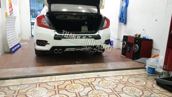 Lip pô, lippo, lip sau HONDA CIVIC 2018 2019 m2