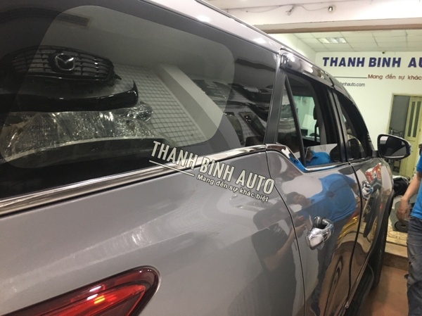 Đồ chơi, đồ trang trí, phụ kiện độ xe Toyota Fortuner 2019