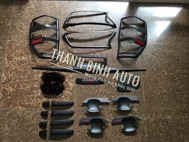 Bộ ốp dán màu đen Ford Ranger WT 2018 2019
