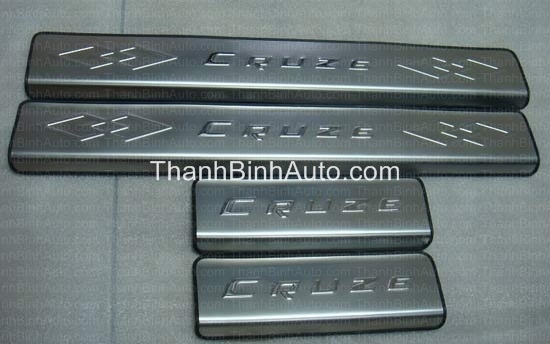 Nẹp bước chân không đèn cho xe Lacetti NK-Cruze