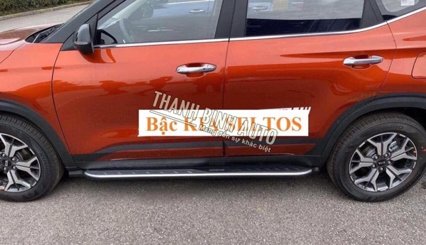 Bậc lên xuống, bệ bước xe KIA SELTOS m209