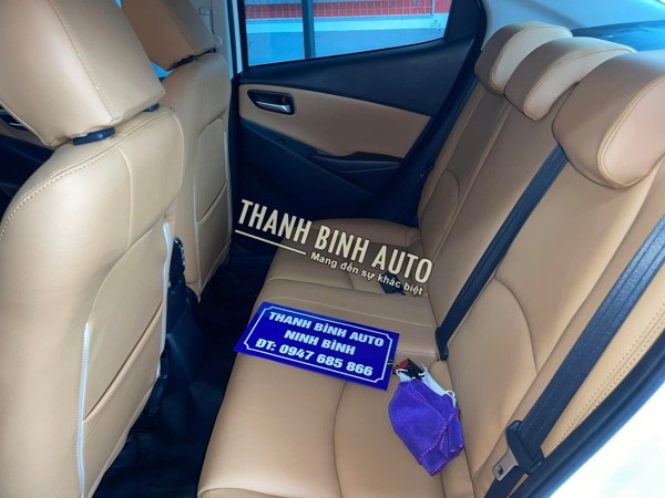 Bọc nệm ghế da công nghiệp cho xe MAZDA 2