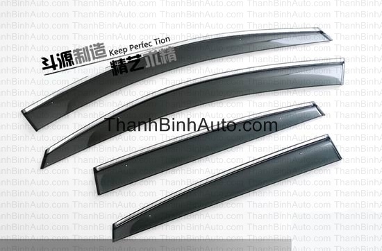 Vè che mưa chỉ mạ cao cấp cho xe Focus 2013 (hatchback)