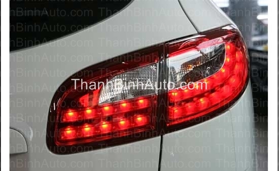 Đèn hậu LED nguyên bộ cả vỏ mẫu Audi Q7 Santafe 2010