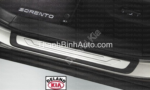 NẸP BƯỚC CHÂN KHÔNG ĐÈN CHO XE SORENTO 2013